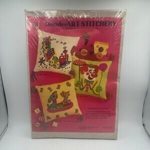 Vtg WonderArt Crewel Embroidery Kit Children’s Clown Train Pillow 14" Stitchery